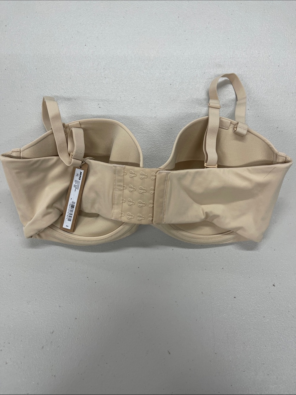 SKIMS Fits Everybody Strapless Bra 38DD Sand - Picture 3 of 3